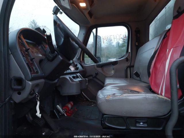 Freightliner M2 106 Medium Duty Image 13