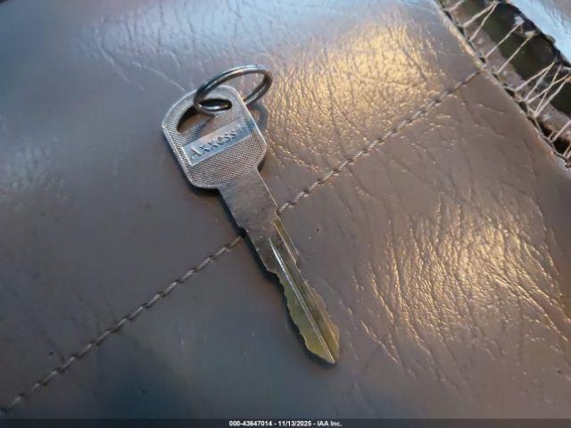 Freightliner M2 106 Medium Duty Image 14