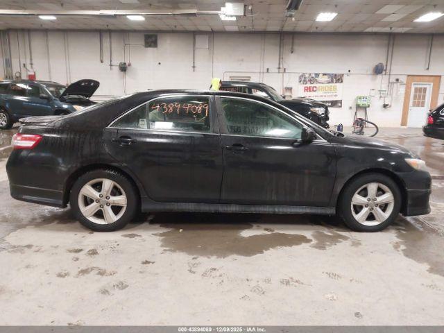 Toyota Camry Se V6 Image 10