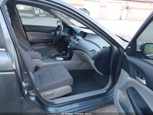 Honda Accord 2.4 Lx-p Image 2