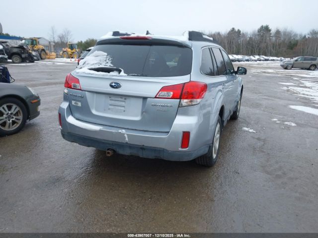 Subaru Outback 2.5i Premium Image 12