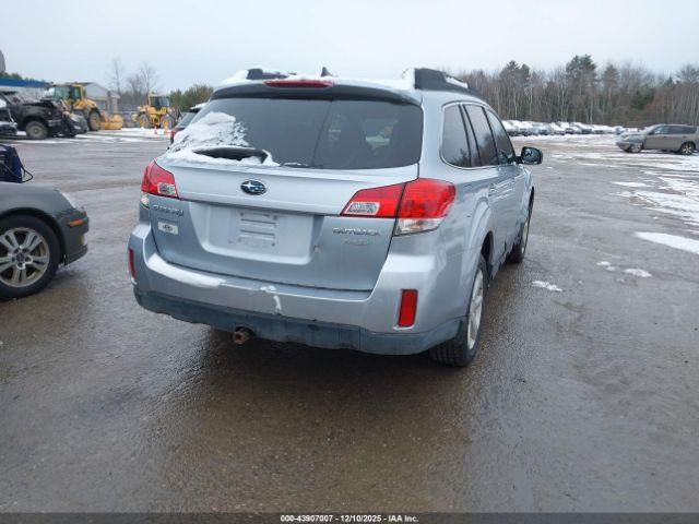 Subaru Outback 2.5i Premium Image 12