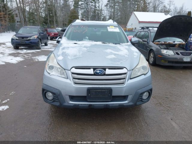Subaru Outback 2.5i Premium Image 11