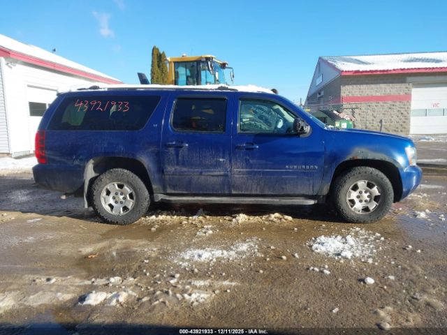 Chevrolet Suburban 1500 Lt Image 15