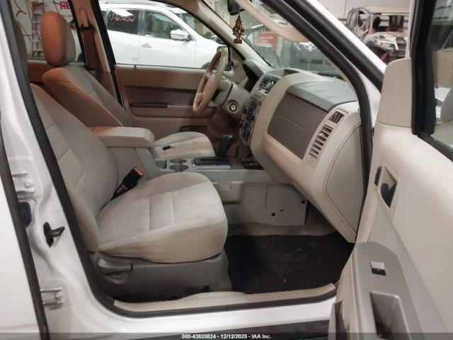 Ford Escape Xlt Image 2