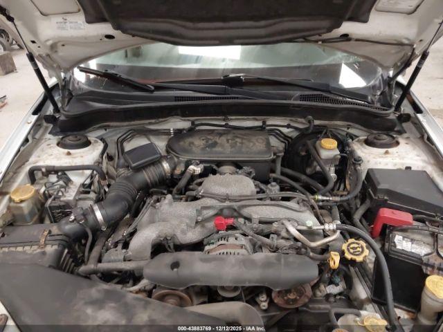 Subaru Impreza 2.5i Premium Image 3