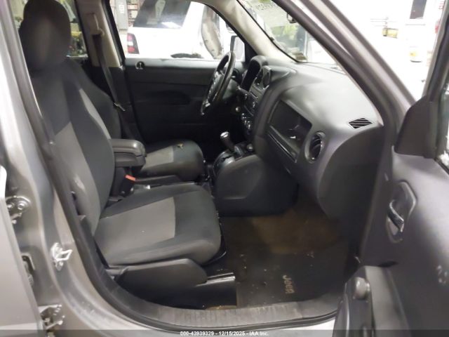 Jeep Patriot Sport Image 7