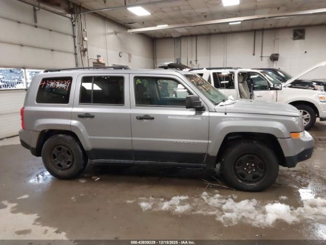 Jeep Patriot Sport Image 13