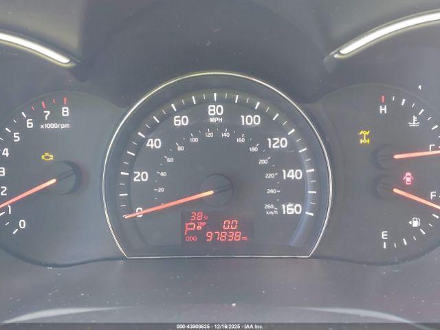 Kia Sorento Lx Image 10