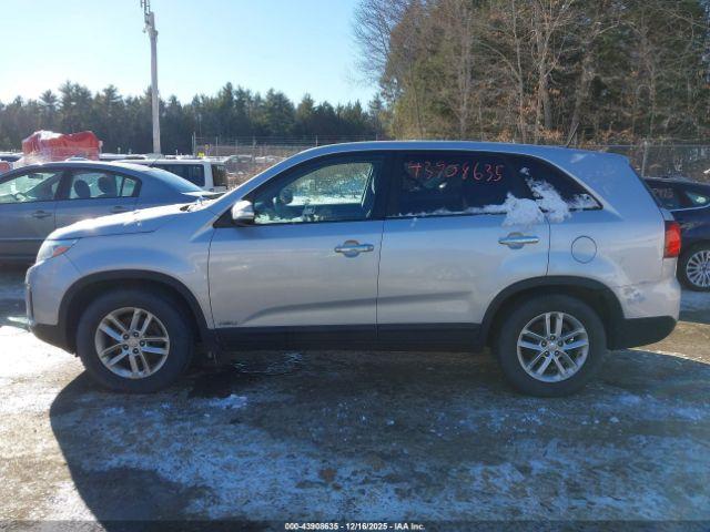 Kia Sorento Lx Image 9