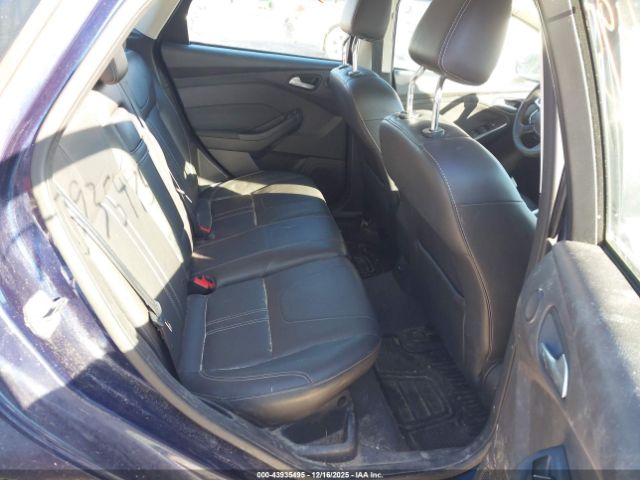 Ford Focus Titanium Image 10