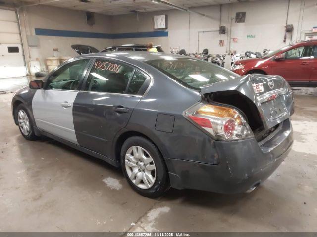 Nissan Altima 2.5 S Image 10