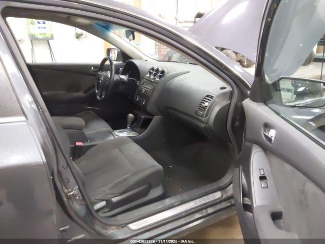 Nissan Altima 2.5 S Image 4
