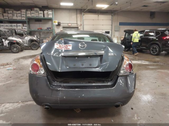 Nissan Altima 2.5 S Image 9