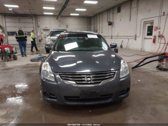 Nissan Altima 2.5 S Image 16