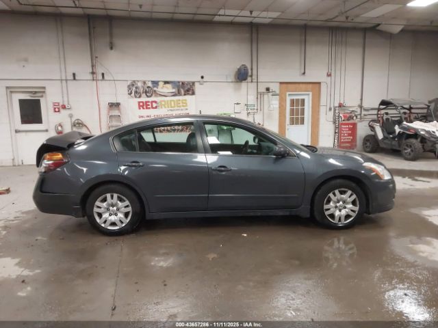 Nissan Altima 2.5 S Image 2