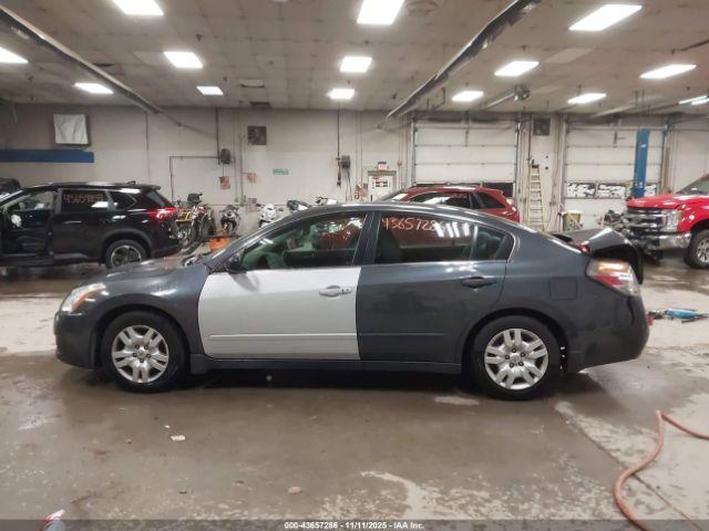 Nissan Altima 2.5 S Image 3