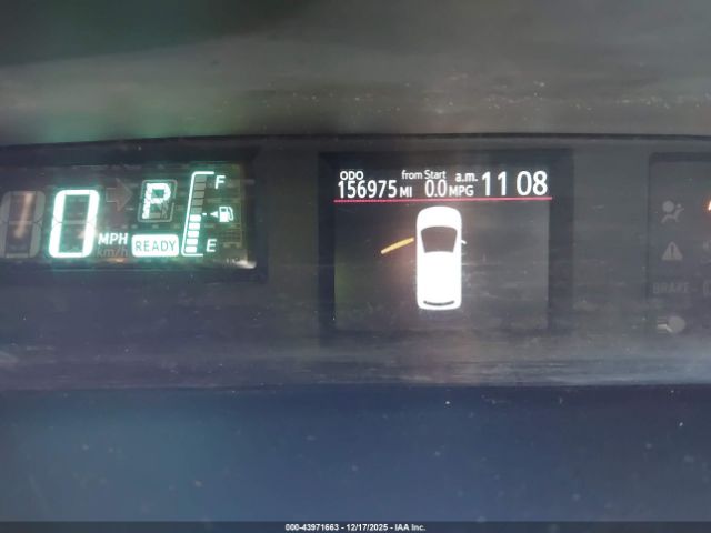 Toyota Prius c Three Image 15