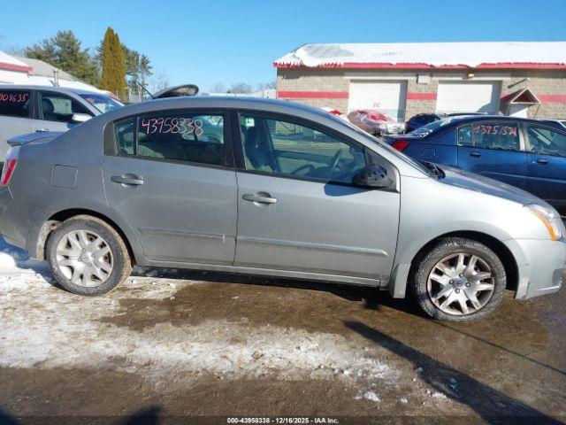 Nissan Sentra 2.0s Image 13