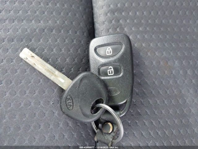 Kia Sorento Lx Image 3