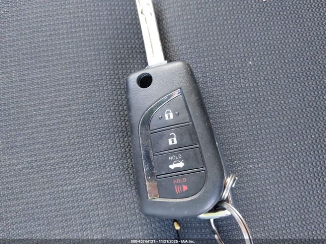 Toyota Corolla Le Image 7