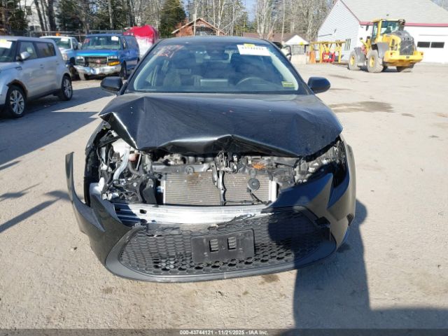 Toyota Corolla Le Image 11