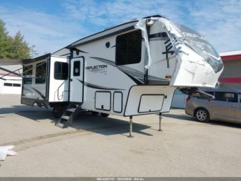  Salvage Grand Design Reflection