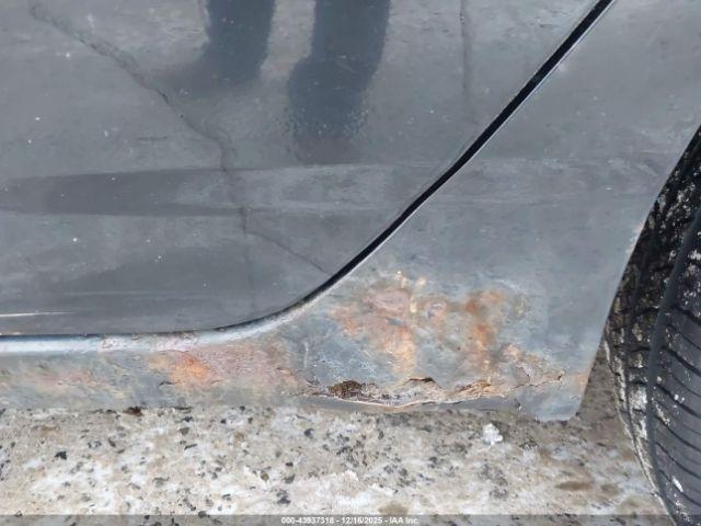 Toyota Corolla Le Image 4