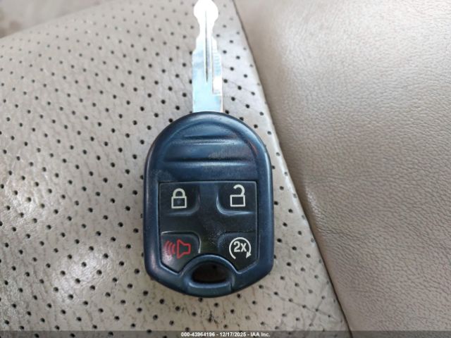 Ford F-150 Lariat Image 11