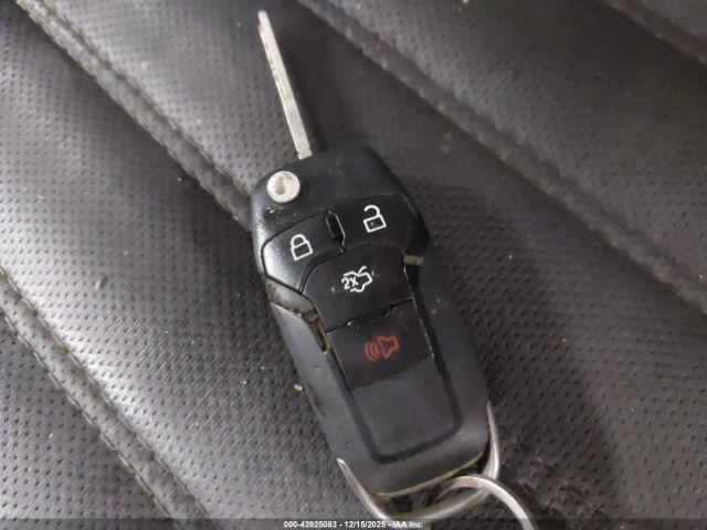 Ford Fusion S Image 12