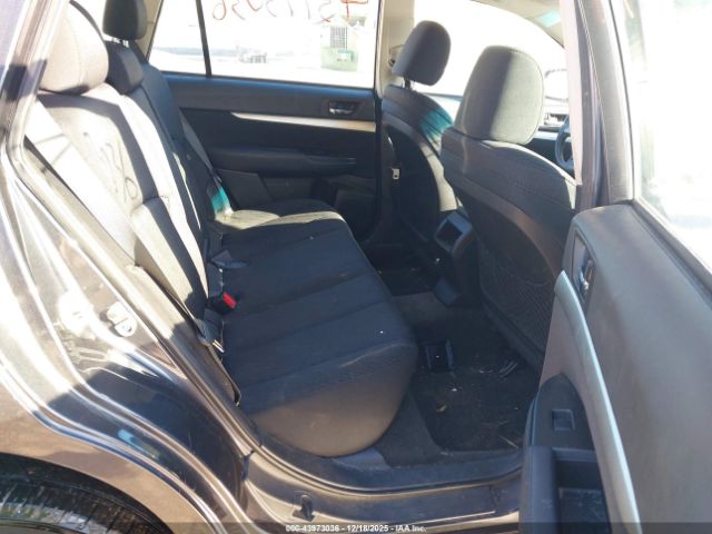 Subaru Outback 2.5i Image 15