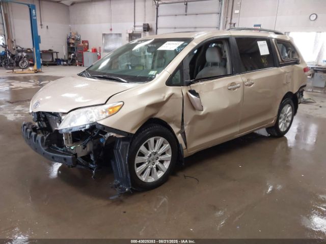 Toyota Sienna Xle Image 10