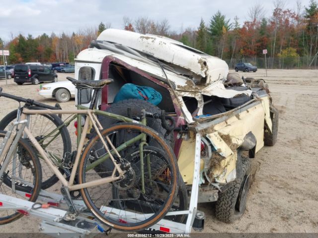 Land Rover Defender Image 15