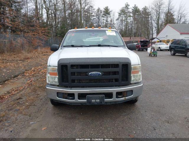Ford F-250 Image 13