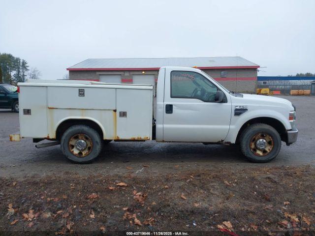 Ford F-250 Image 15