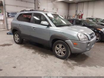  Salvage Hyundai TUCSON
