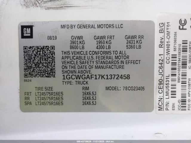 Chevrolet Express Work Van Image 13