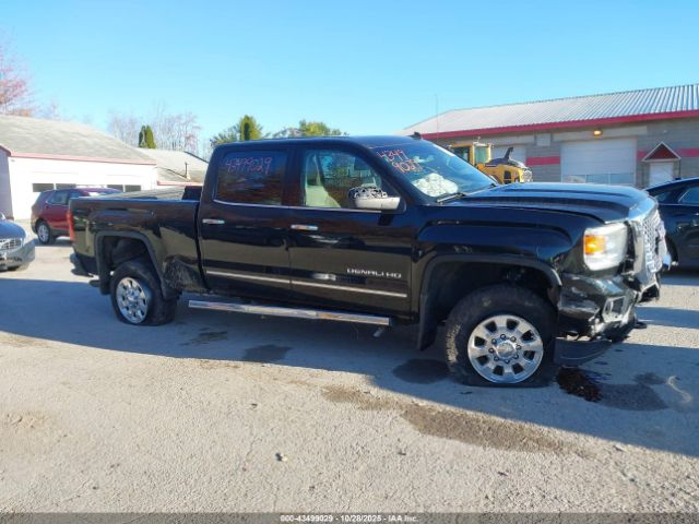 GMC Sierra 2500 Denali Image 12