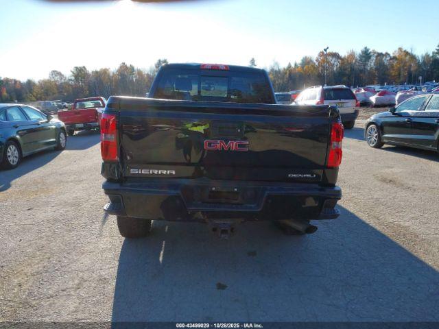 GMC Sierra 2500 Denali Image 4