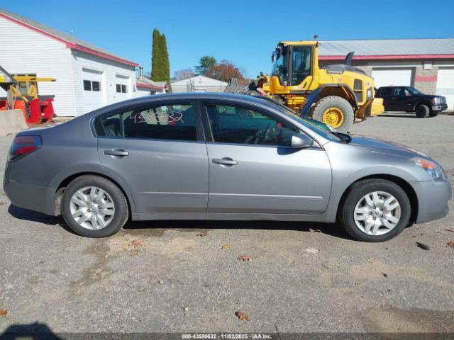 Nissan Altima 2.5 S Image 12