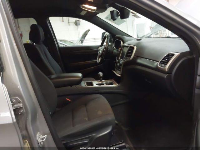 Jeep Grand Cherokee Laredo Image 8