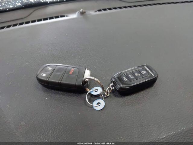 Jeep Grand Cherokee Laredo Image 15