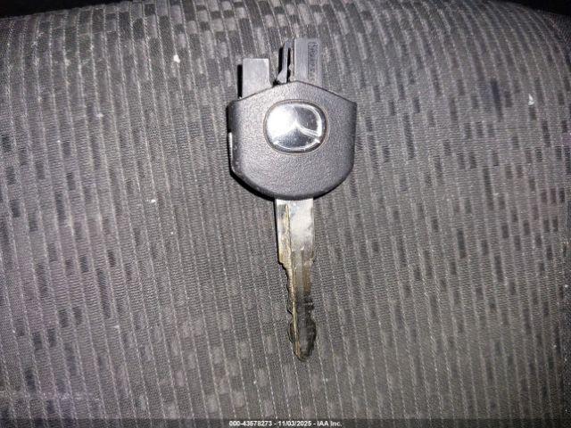 Mazda Mazda5 Sport Image 15