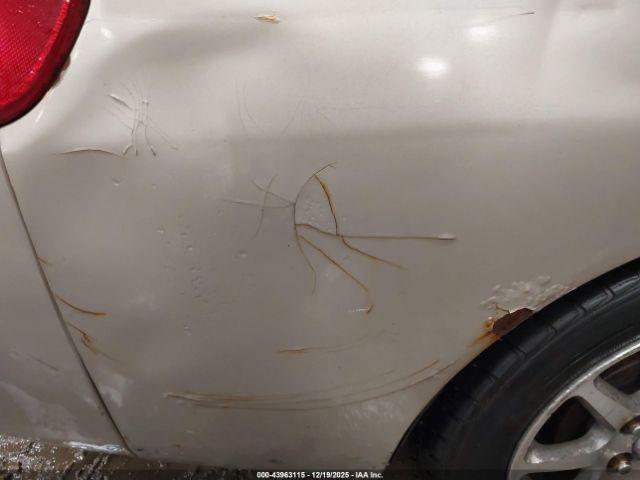 Toyota Prius Image 8