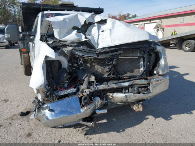 Ford F-350 Xl Image 3