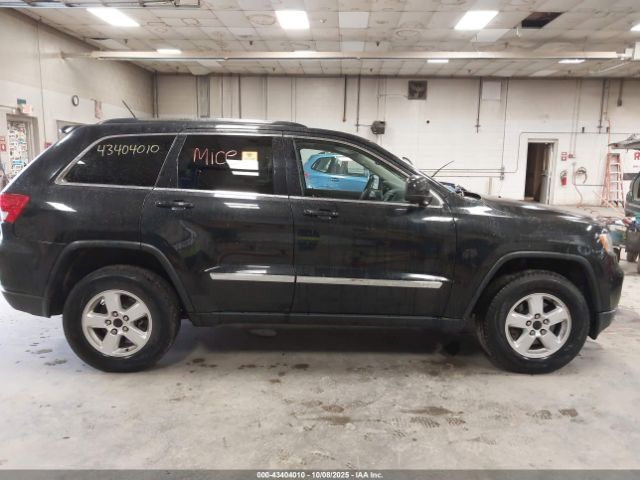 Jeep Grand Cherokee Laredo Image 11