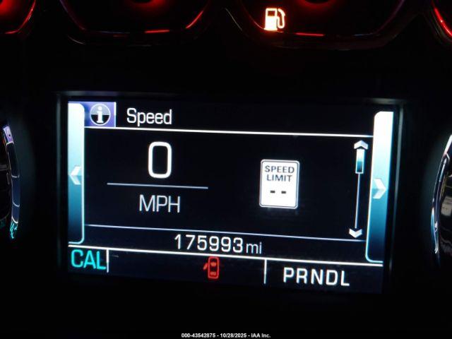 Chevrolet Suburban Lt Image 7