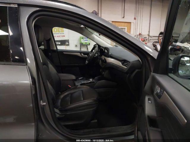 Ford Escape Sel Image 2