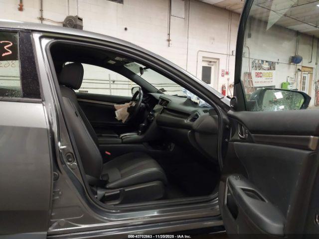 Honda Civic Sport Image 17