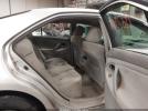 Toyota Camry Le Image 9
